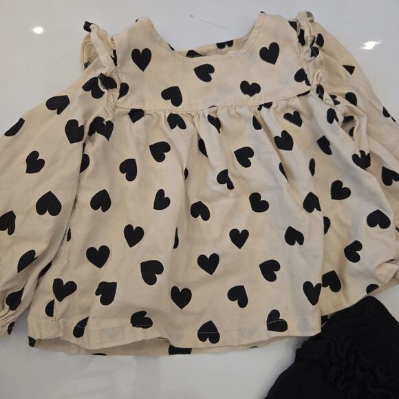 Old Navy Gap Set‎ 18-24m/2T - Picture 2 of 5